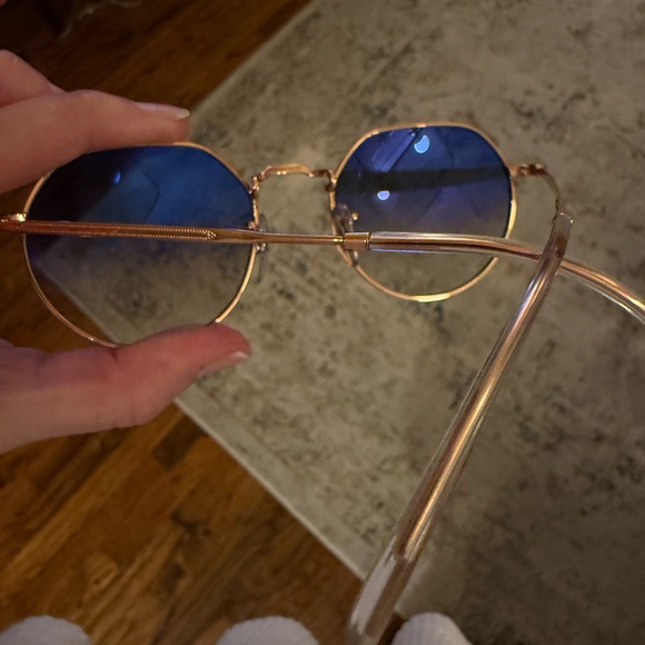 Ray-Bans Sunglasses - Picture 6 of 9